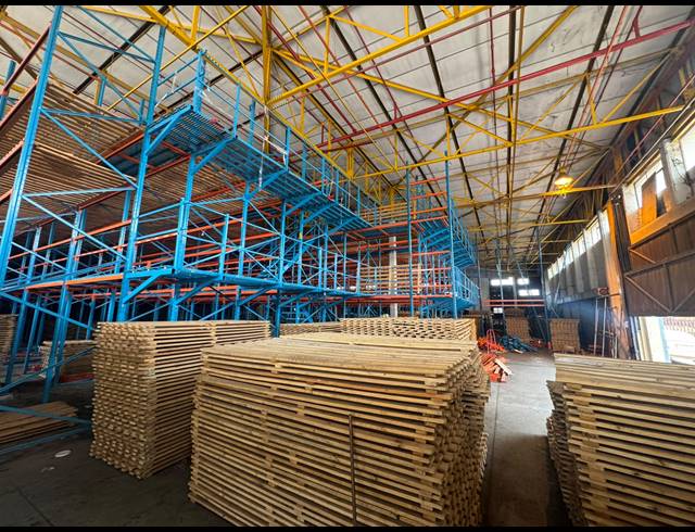 2,693M² WAREHOUSE TO LET IN HERMANSTAD